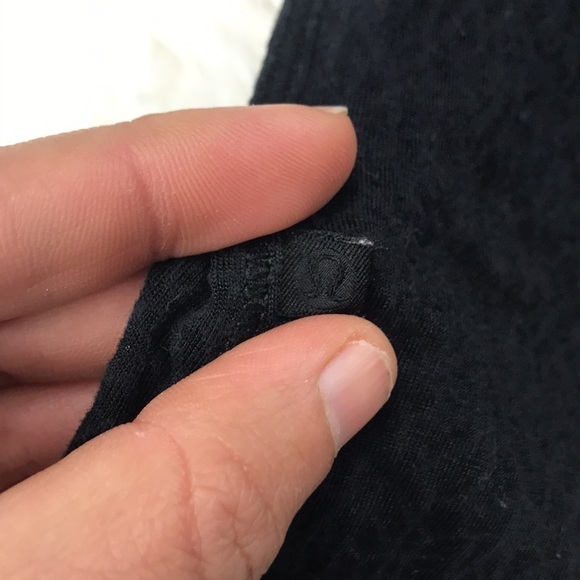 Lululemon Cates Tee *Camo Veil City Camo Burnout Black / Black - Picture 8 of 8